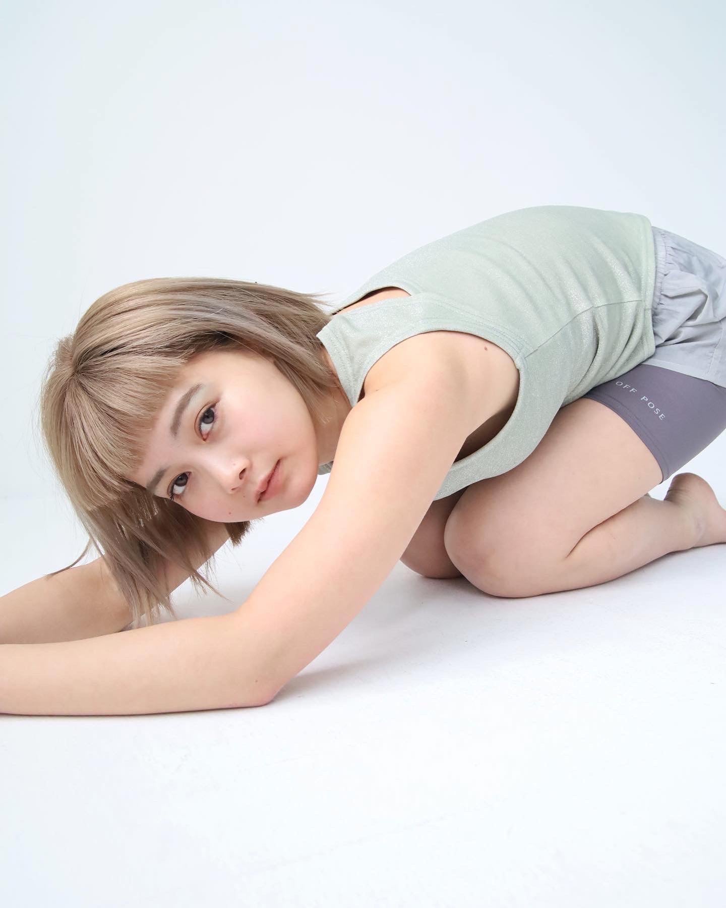 Skin Tank〈glitter〉LIME GREEN