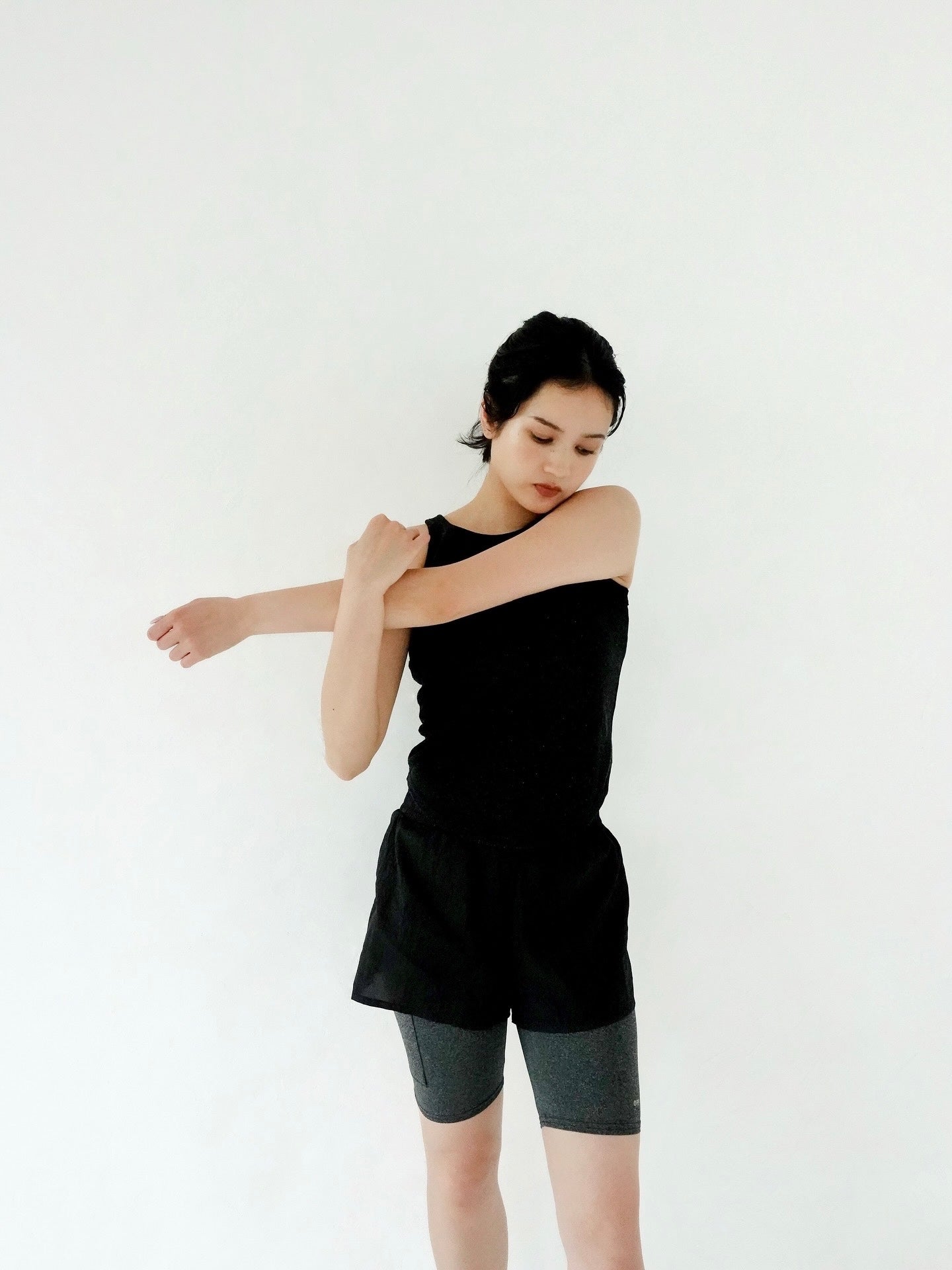 OFF POSE  ダンスウェア　パンツ Short Pants - BLACK – OFF POSE official