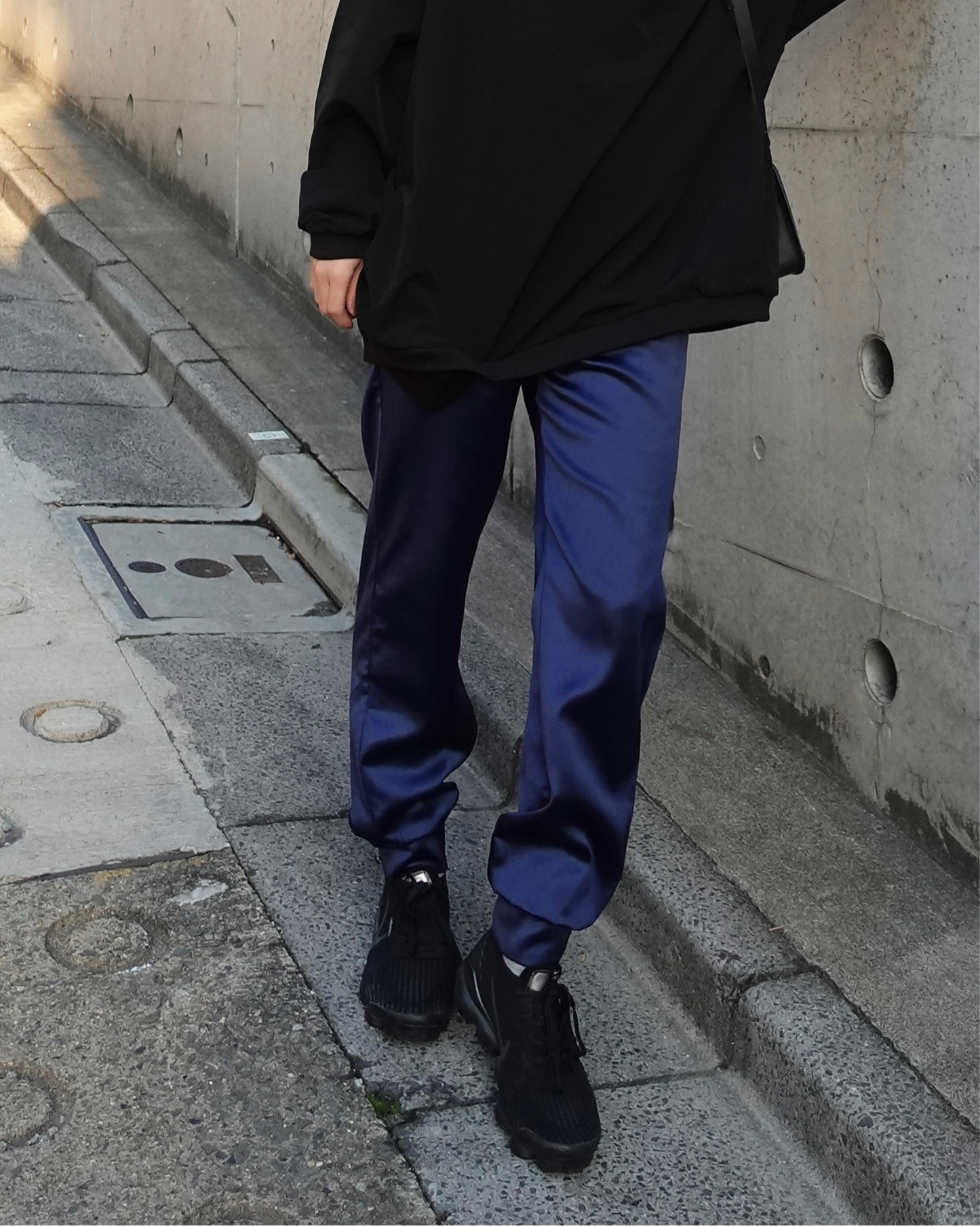 Satin Pants - NAVY